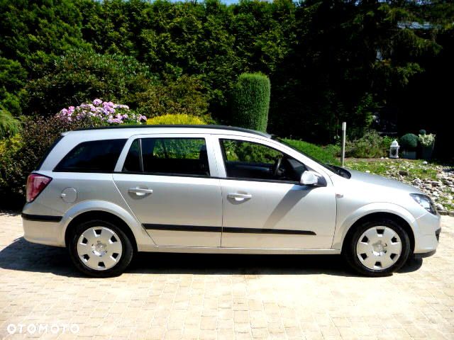 Opel Astra 1.6 Cosmo - 26
