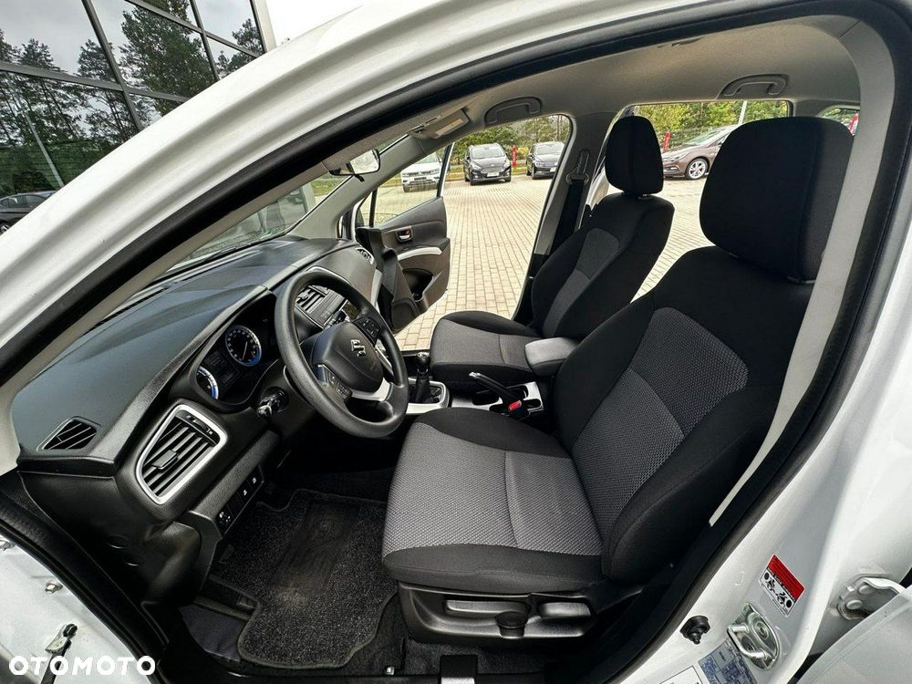 Suzuki SX4 S-Cross - 11