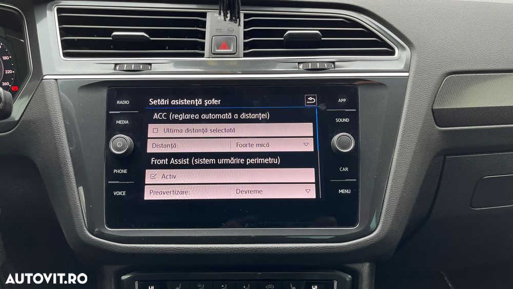 Volkswagen Tiguan - 34