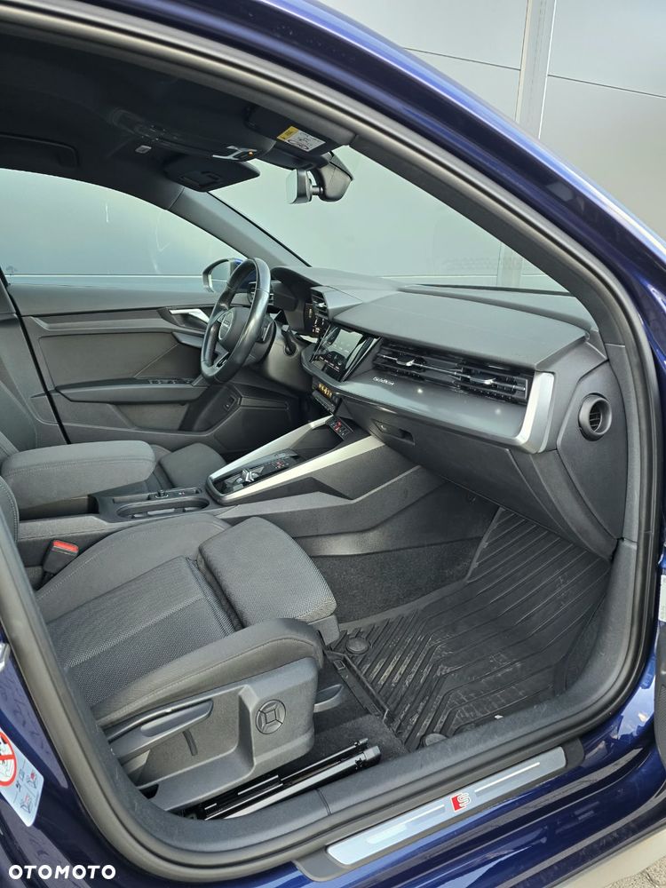 Audi A3 Limousine 40 TFSI quattro S tronic S line - 11