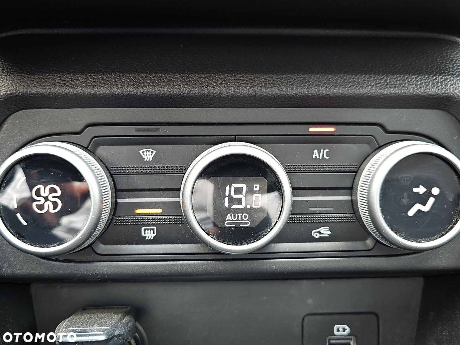 Dacia Jogger 1.0 TCe Extreme+ 7os - 23