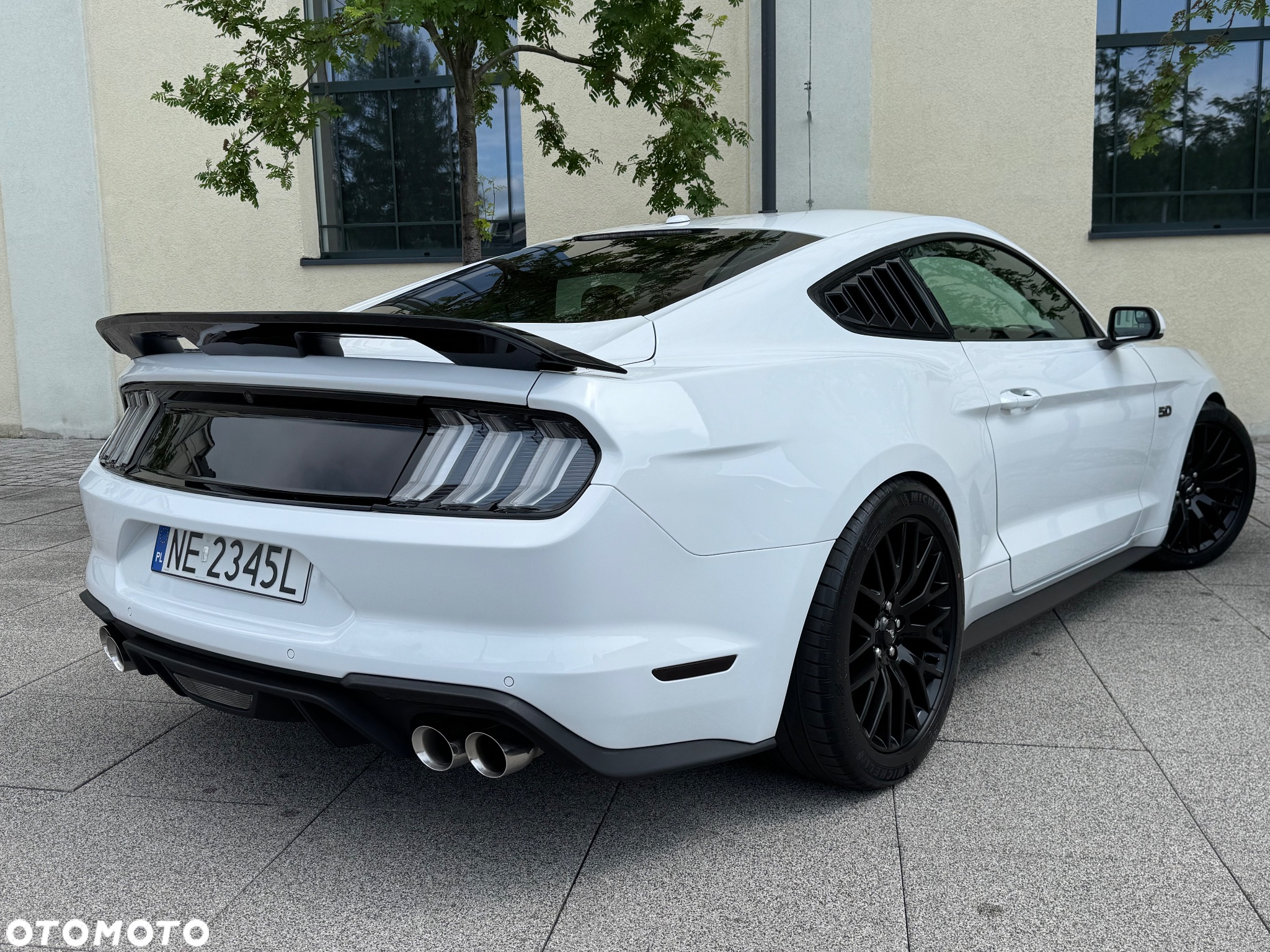 Ford Mustang 5.0 V8 GT - 5