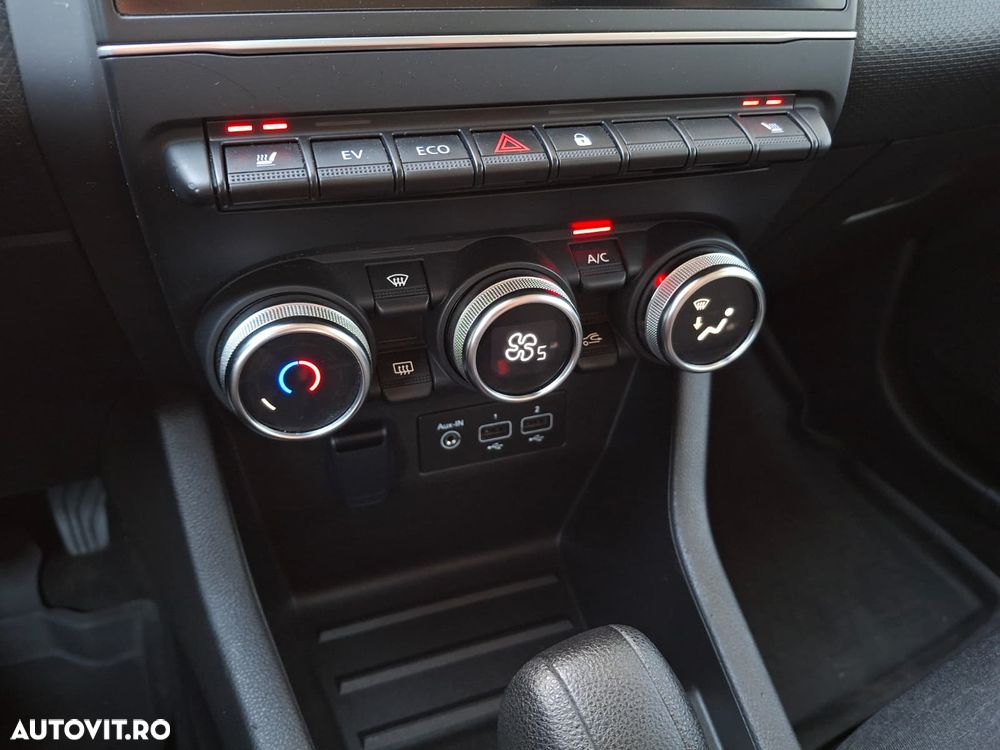 Renault Clio - 26