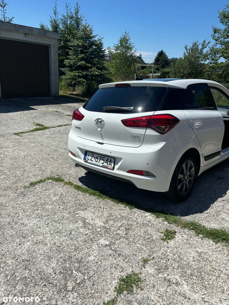 Hyundai i20 1.2 Trend - 6