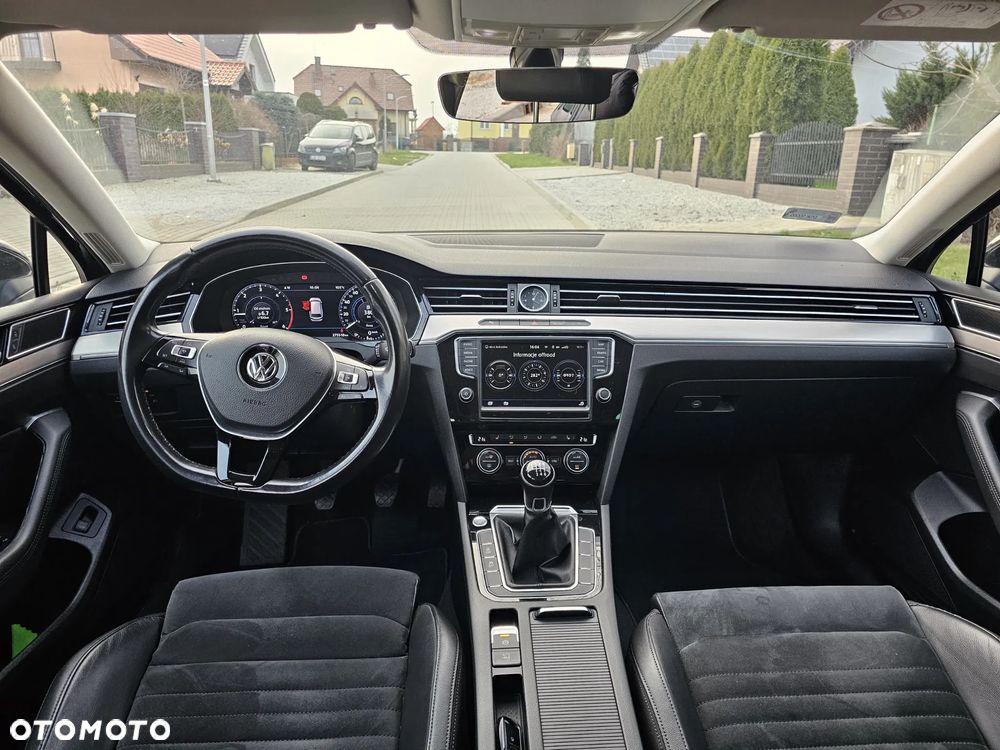 Volkswagen Passat Variant 2.0 TDI BMT Highline - 11