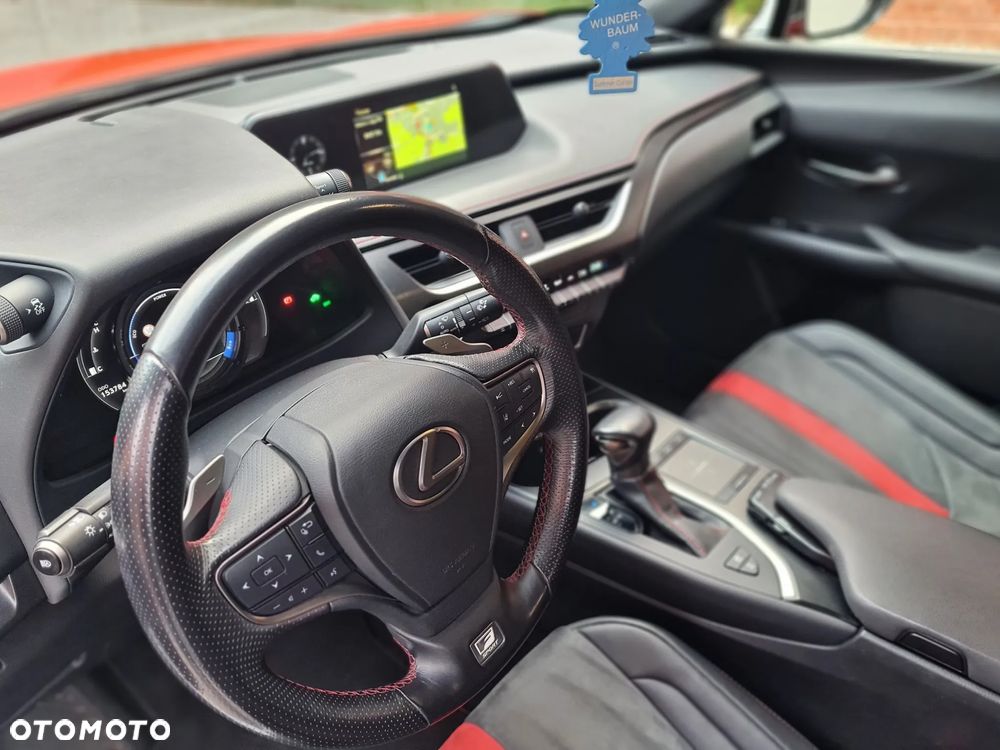 Lexus UX 250h GPF F Sport Edition AWD - 18