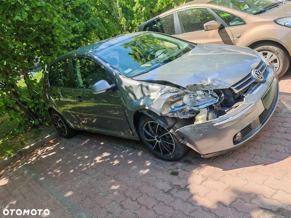 Volkswagen Golf 1.6 Trendline - 2