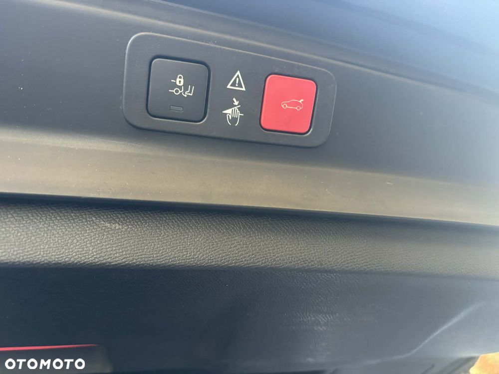 Peugeot 5008 1.6 THP Crossway S&S EAT6 - 14
