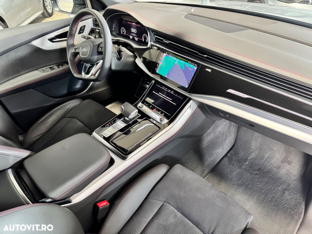 Audi Q8 - 24