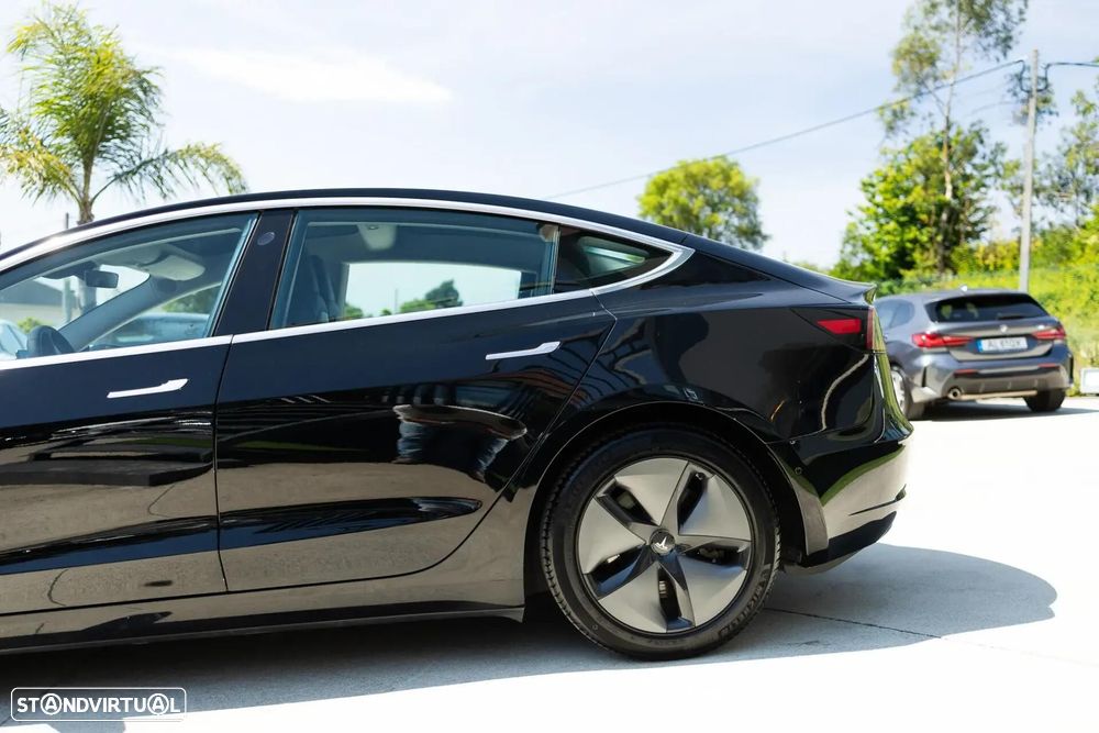 Tesla Model 3 Long-Range Dual Motor AWD - 16