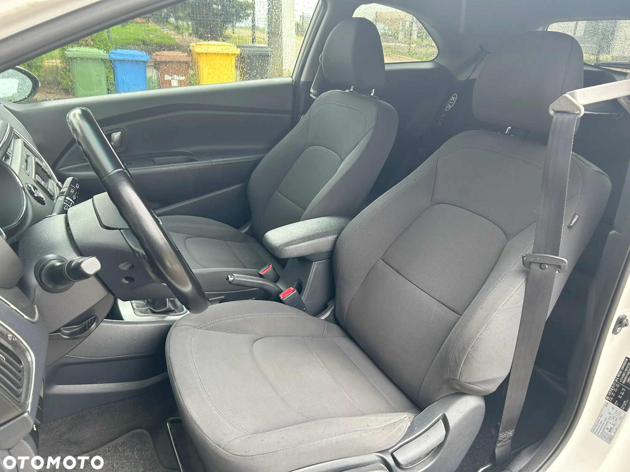 Kia Rio 1.4 crdi XL - 13