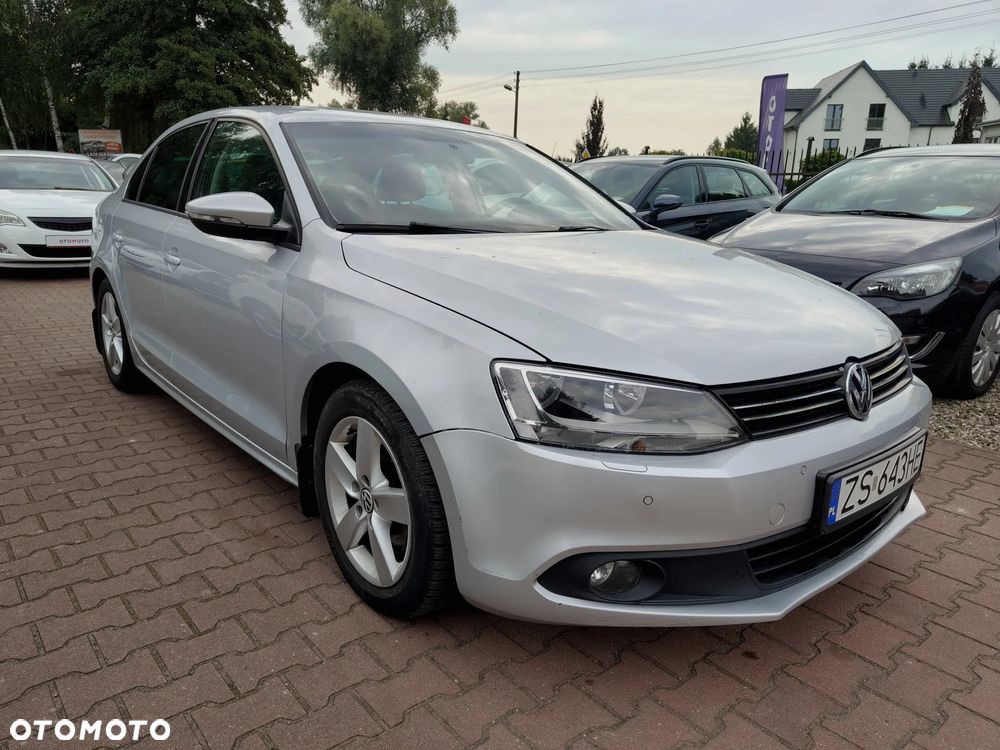 Volkswagen Jetta 1.2 TSI Comfortline - 5