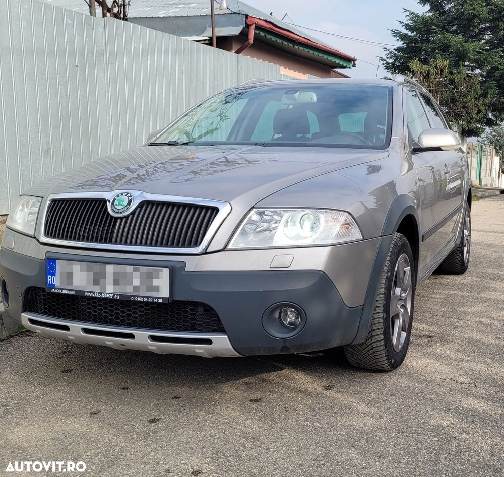Skoda Octavia Combi 2.0 FSI Scout 4x4 - 1
