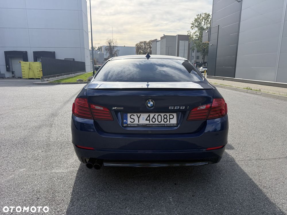 BMW Seria 5 528i xDrive Sport-Aut Modern Line - 6