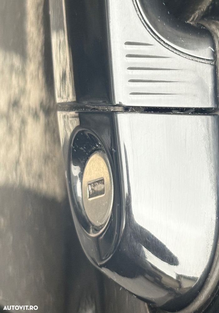 BMW Seria 3 320d xDrive - 14