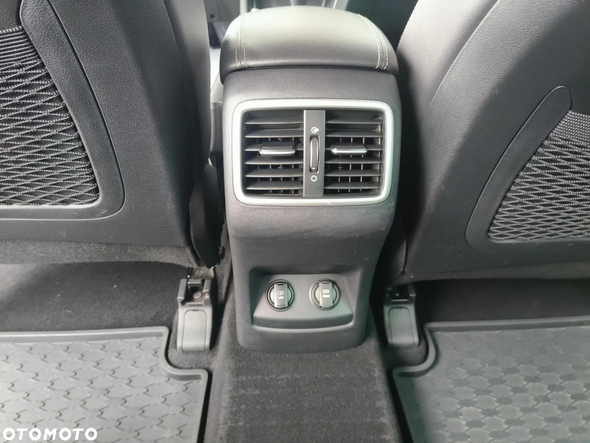 Kia Sportage 1.6 GDI L Business Line 2WD - 24