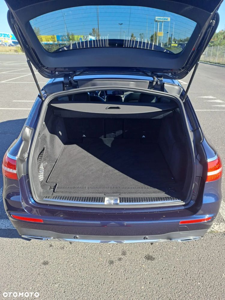 Mercedes-Benz Klasa E 220 d T 9G-TRONIC AMG Line - 17