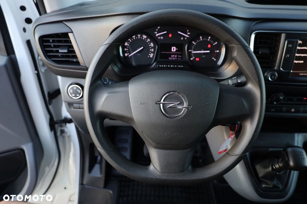 Opel Vivaro - 10