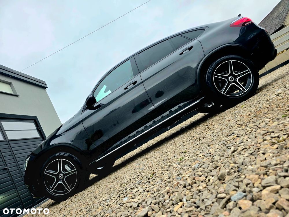 Mercedes-Benz GLC - 32