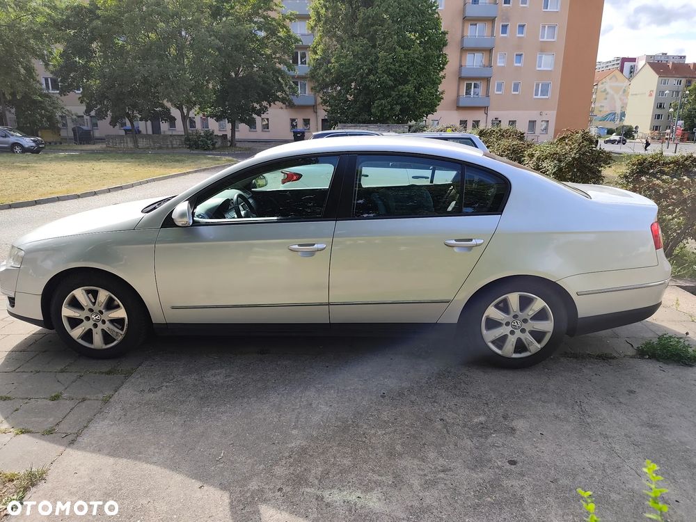 Volkswagen Passat 1.8 TSI Sportline - 4