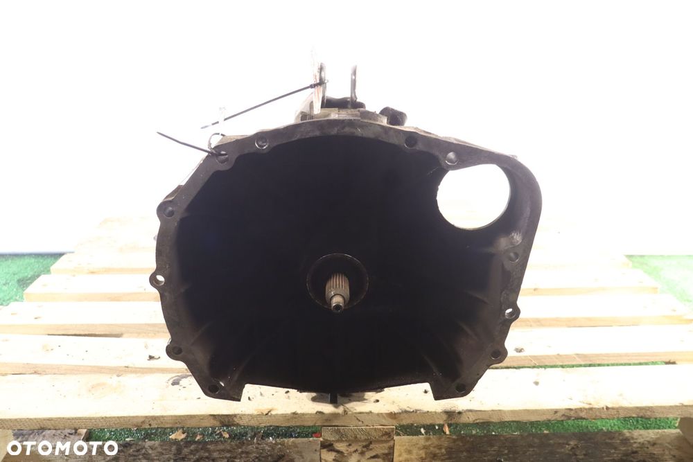 SKRZYNIA BIEGÓW 5 BIEGOWA LEGACY IV LIFT 2.0D - 1