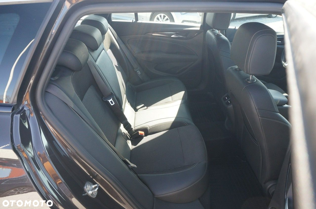 Opel Insignia 2.0 CDTI Elegance S&S - 32