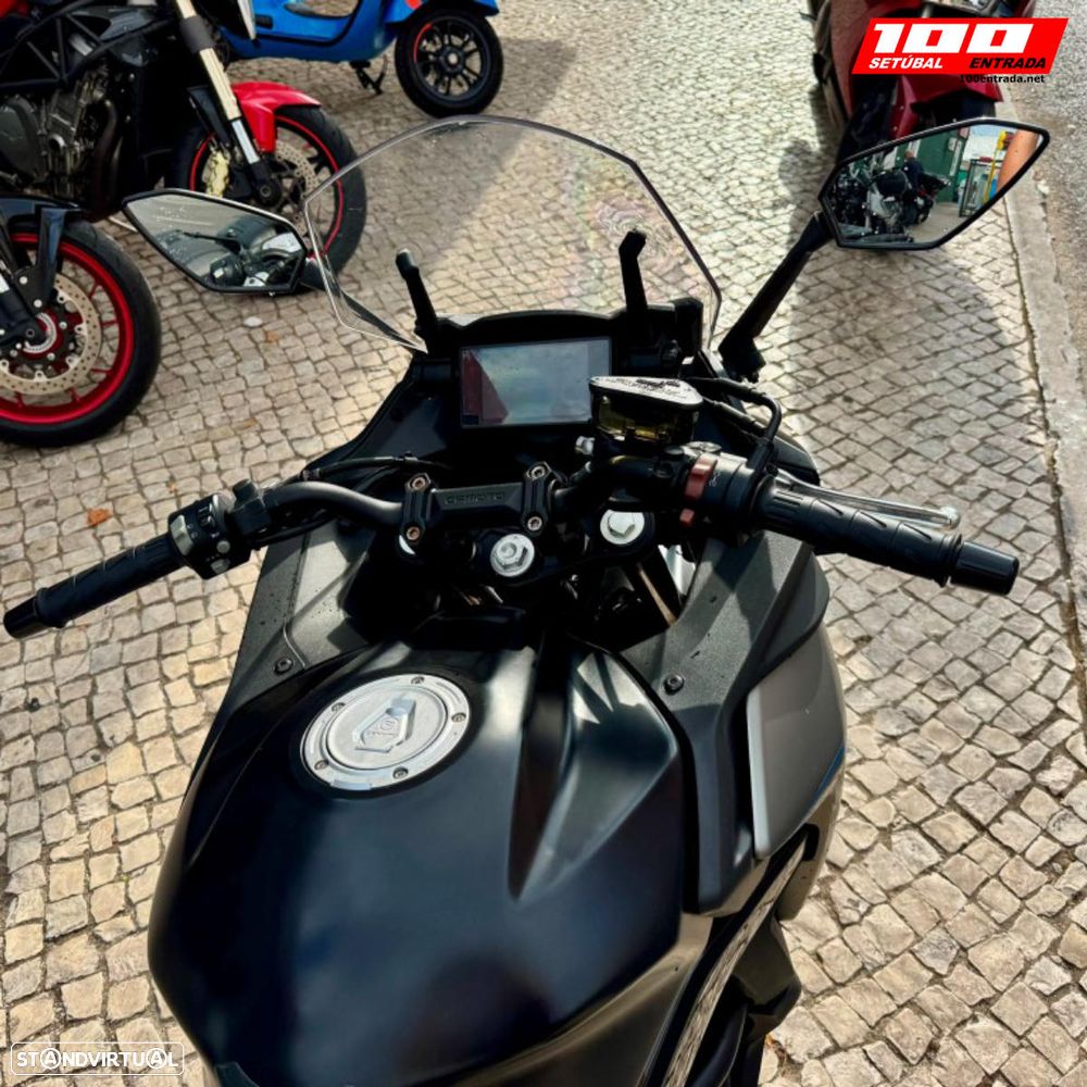 CF Moto 650GT 8F - 22