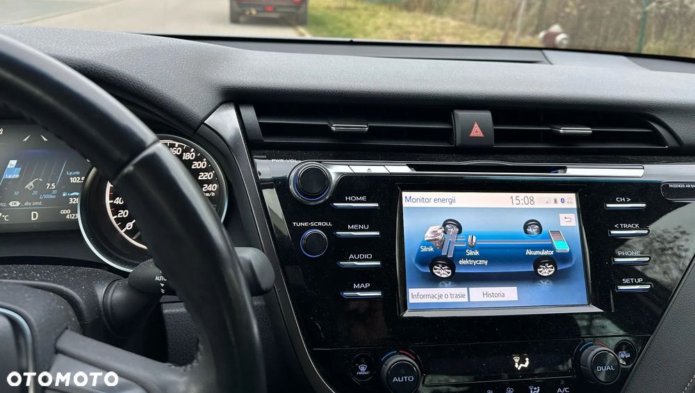 Toyota Camry 2.5 Hybrid Comfort CVT - 8