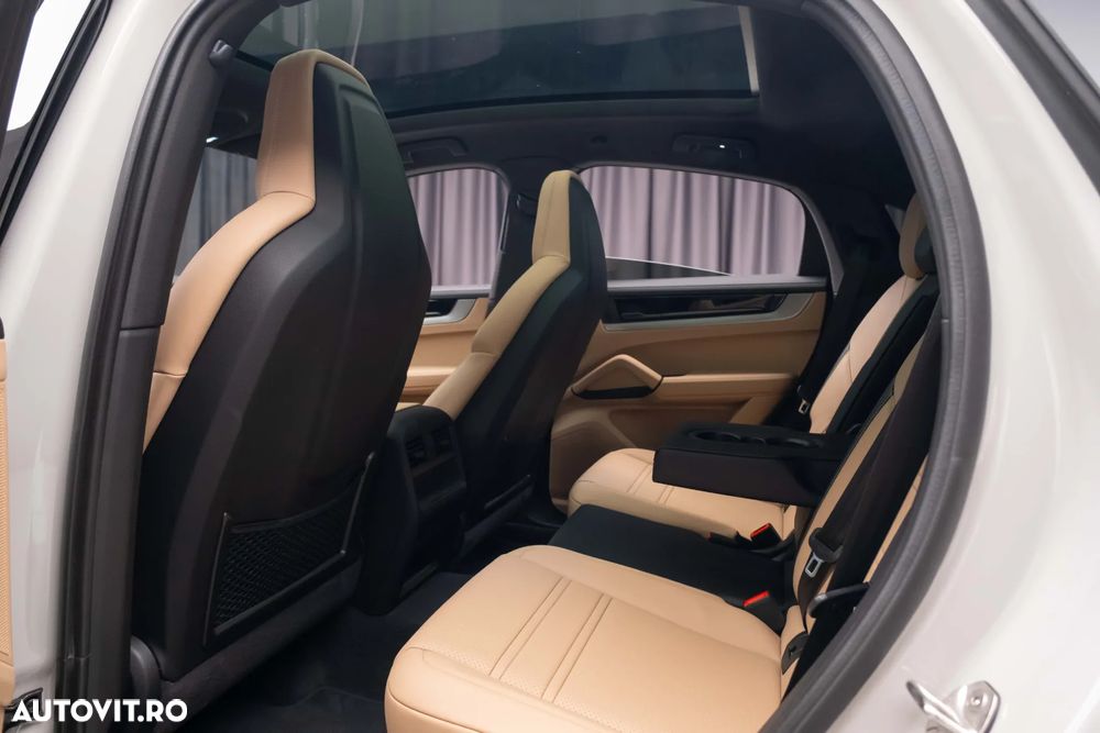 Porsche Cayenne Coupe E-Hybrid Tiptronic S - 30