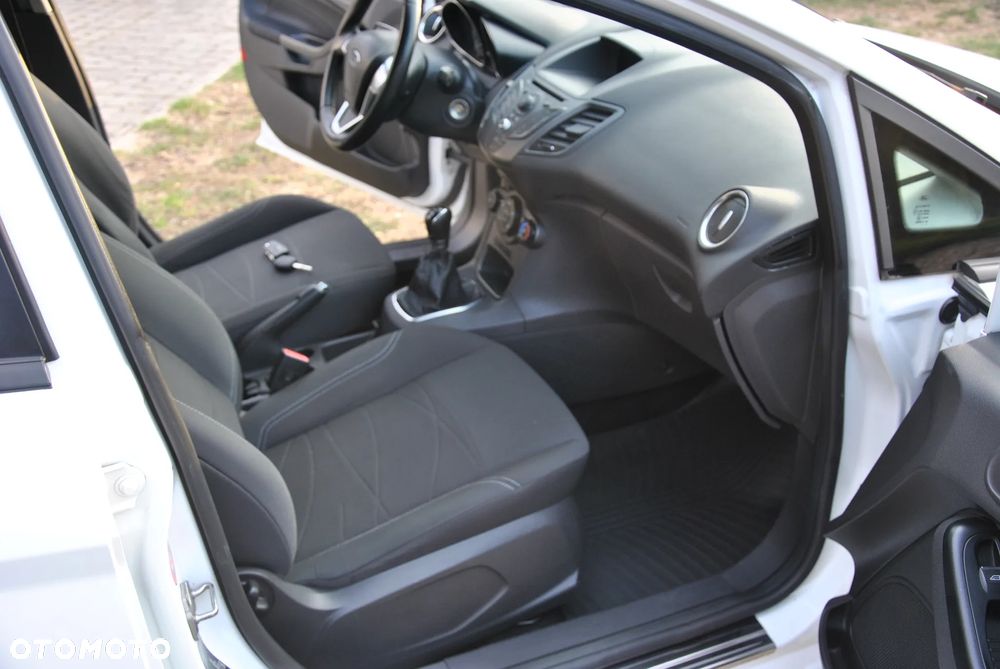 Ford Fiesta 1.25 Champions Edition - 14