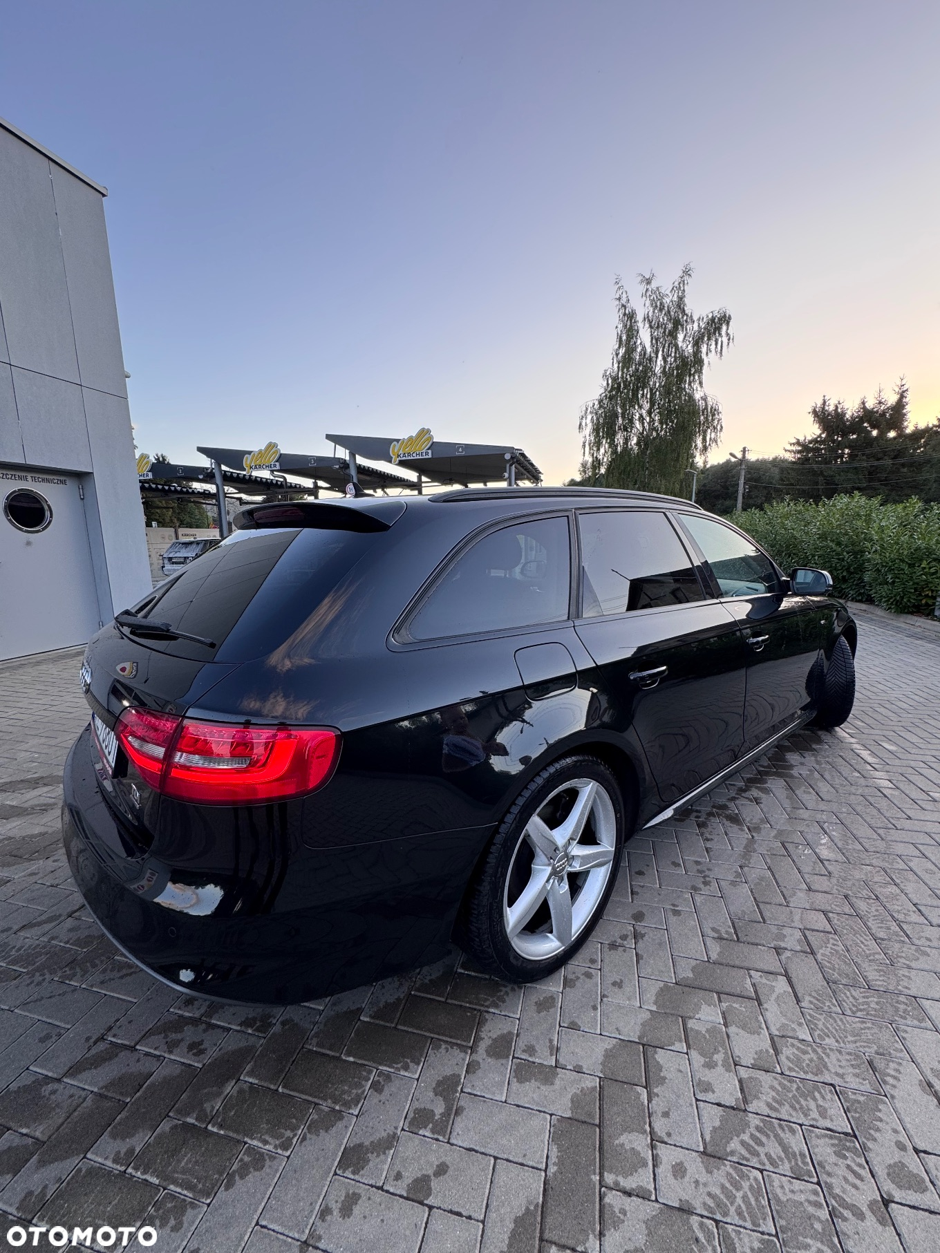 Audi A4 2.0 TDI DPF quattro S tronic S line Sportpaket - 4