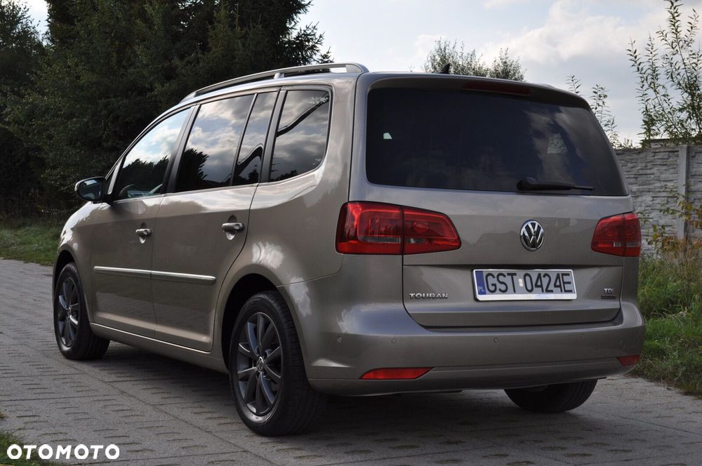 Volkswagen Touran - 9