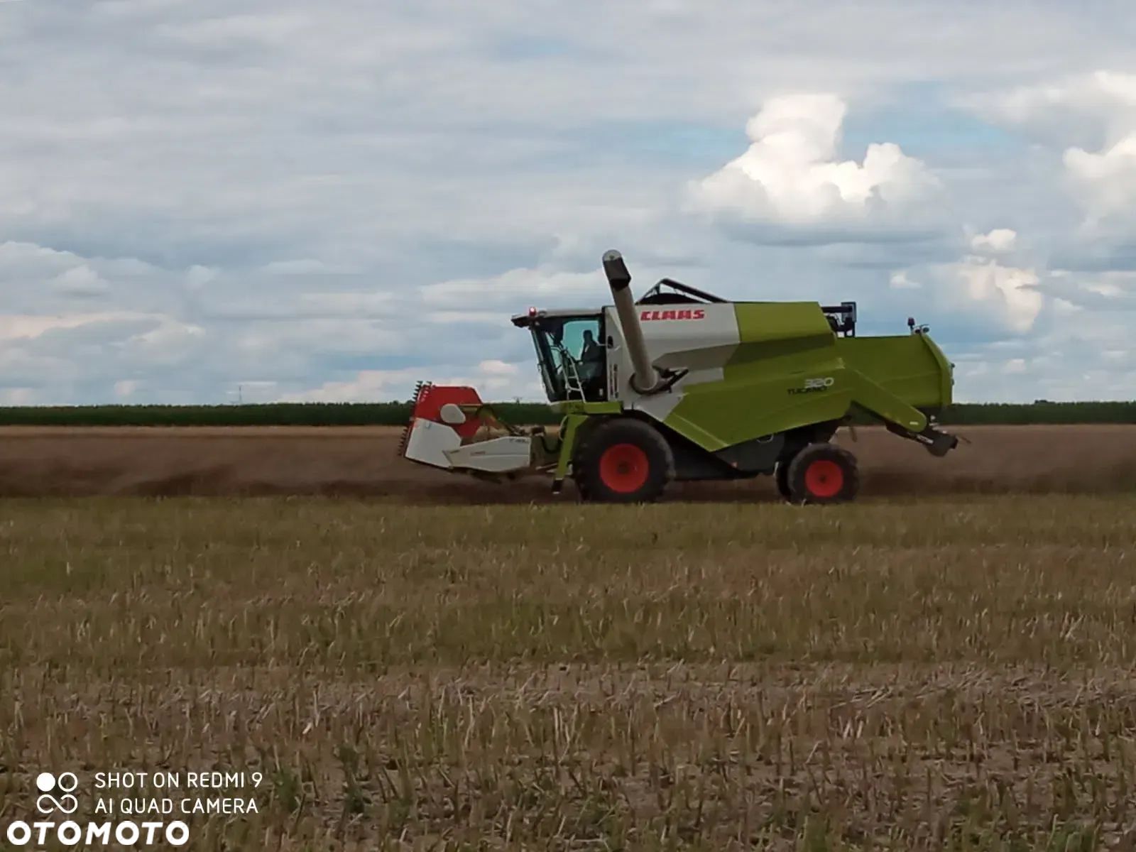 Claas Tucano 320 - 1