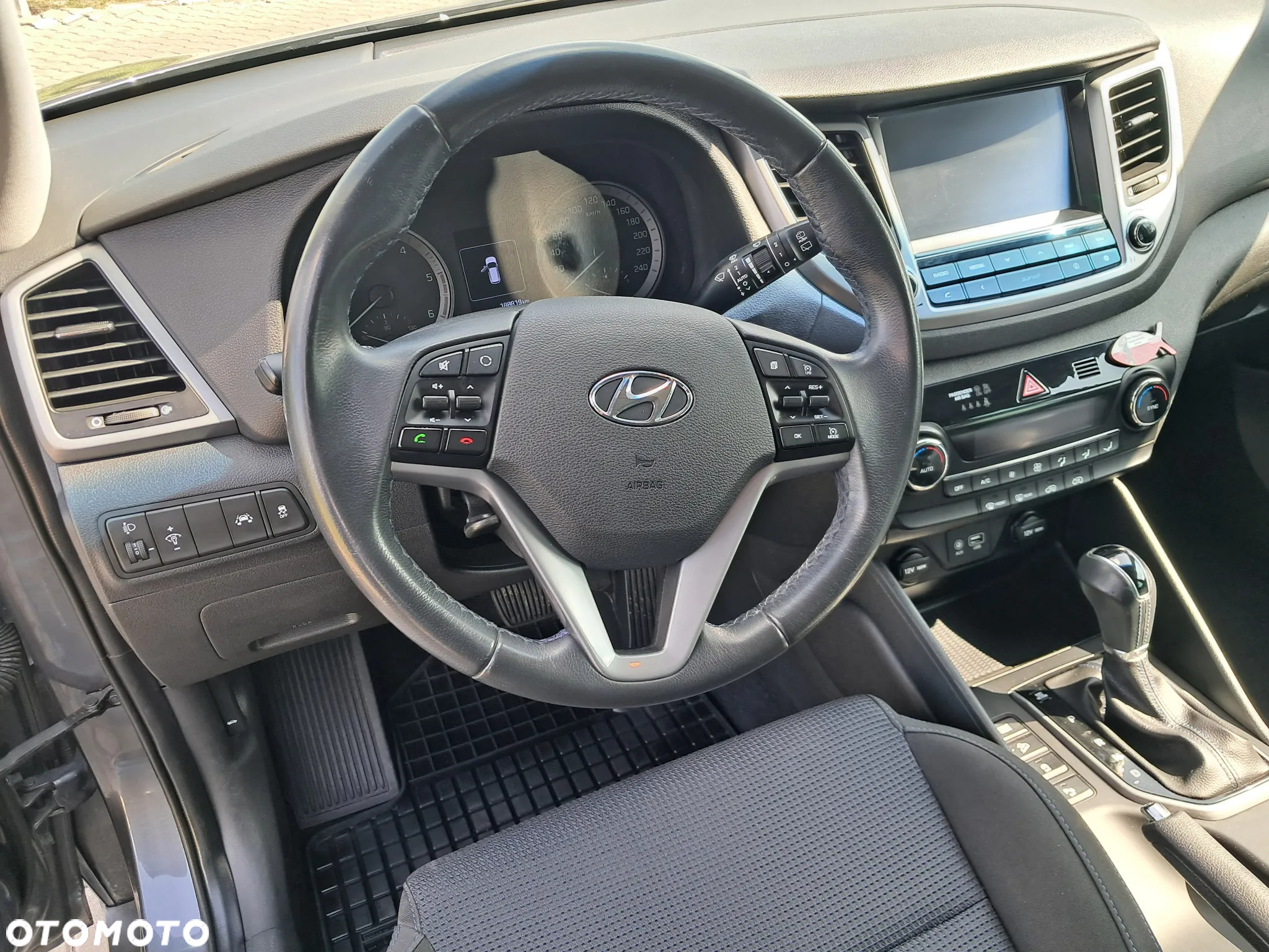 Hyundai Tucson 1.7 CRDI BlueDrive Comfort 2WD DCT - 7