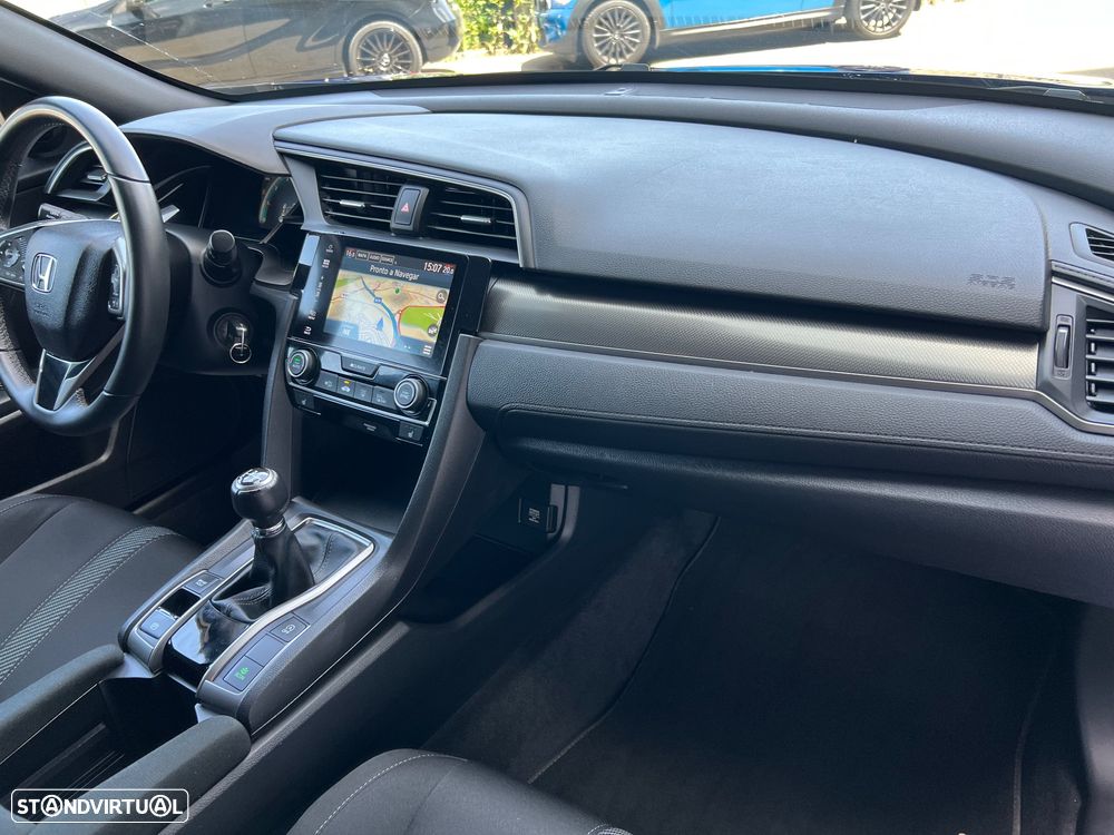 Honda Civic 1.0 i-VTEC Elegance - 16