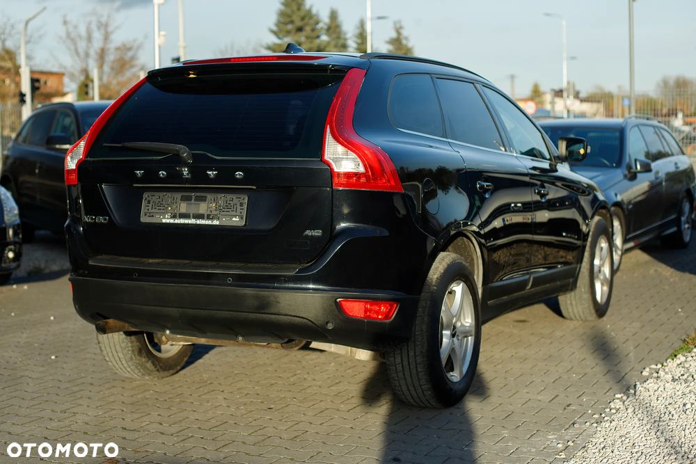 Volvo XC 60 2.4D AWD Kinetic - 13