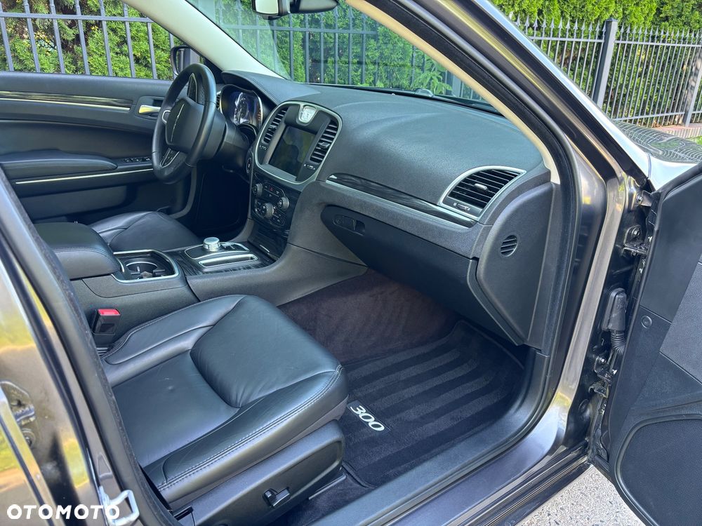 Chrysler 300 - 6