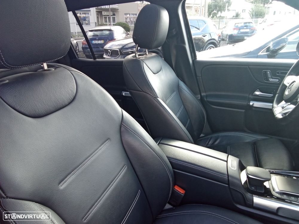 Mercedes-Benz GLB 35 AMG 4Matic — fotografia 35