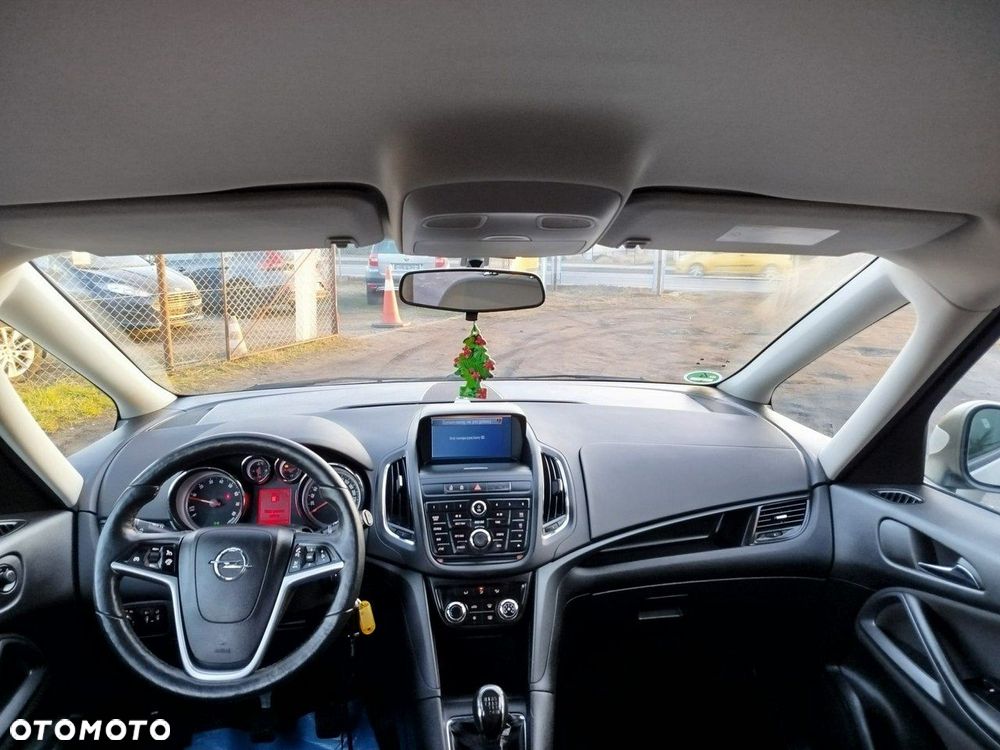 Opel Zafira - 17