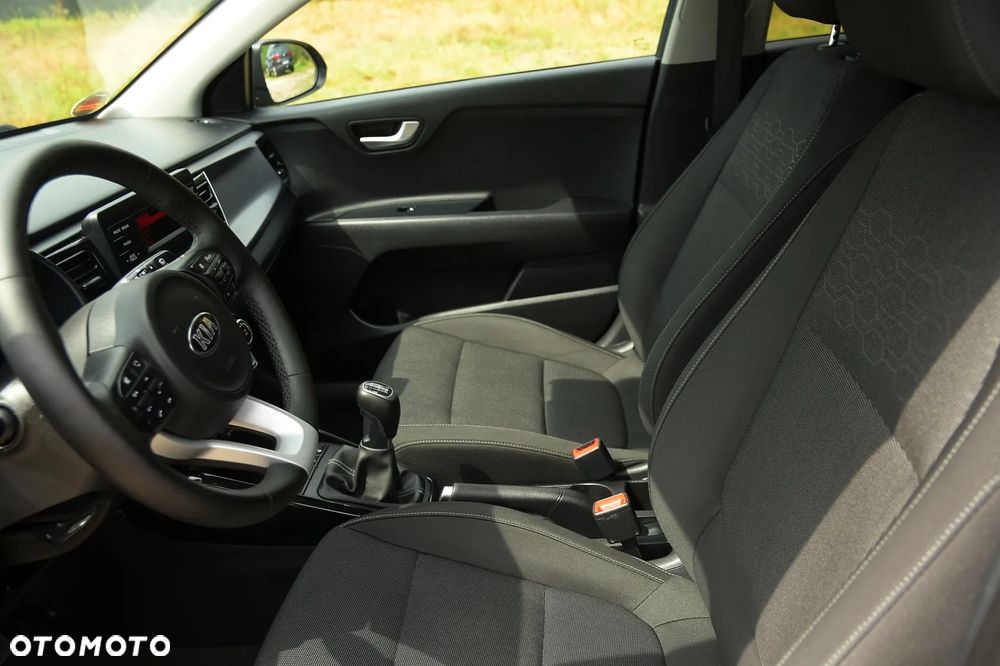 Kia Rio 1.4 L - 24