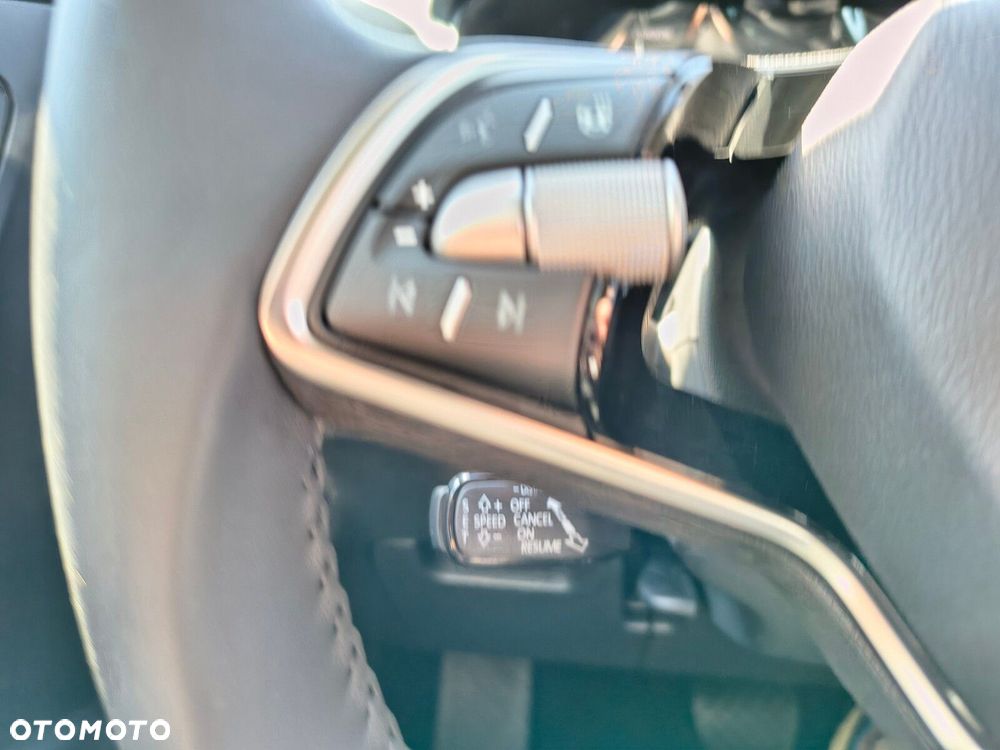 Skoda Karoq 1.5 TSI ACT Selection DSG - 22