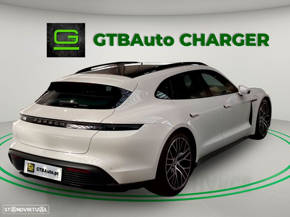 Porsche Taycan Sport Turismo - 20
