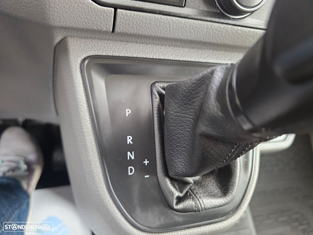 VW Crafter 35 2.0 TDI L3H3 Aut. - 17