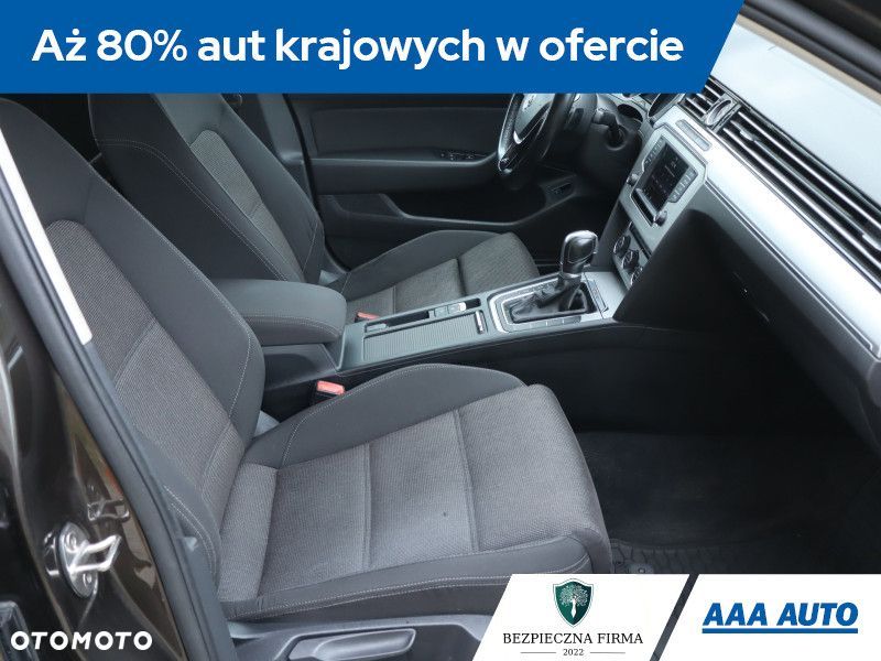 Volkswagen Passat Variant - 11