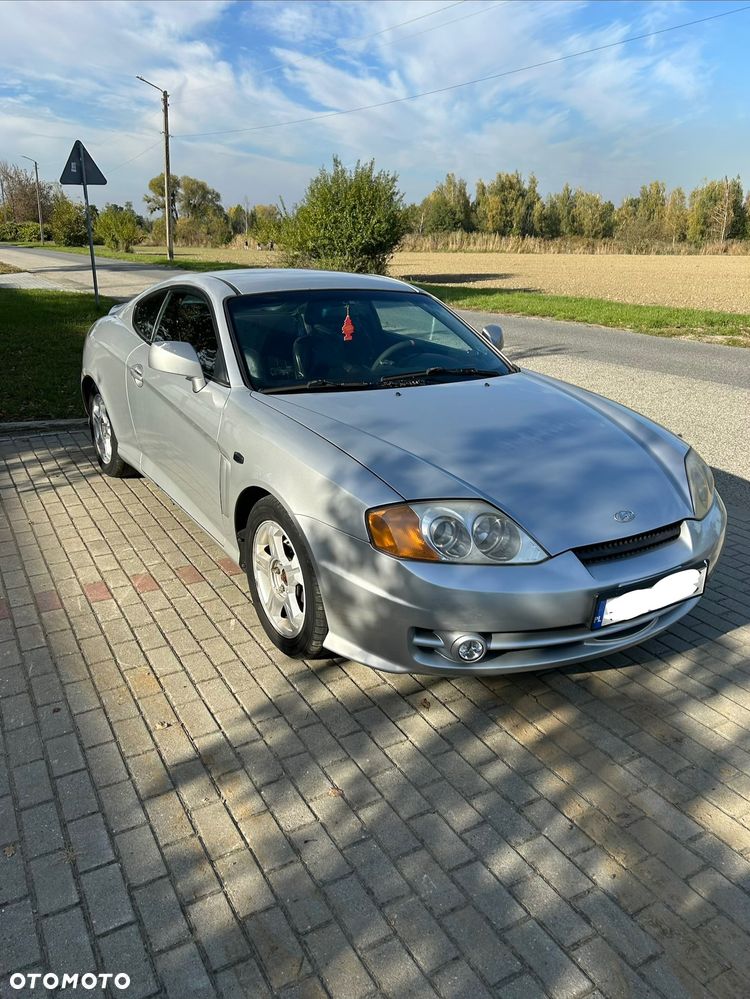 Hyundai Coupe 2002 photo 2