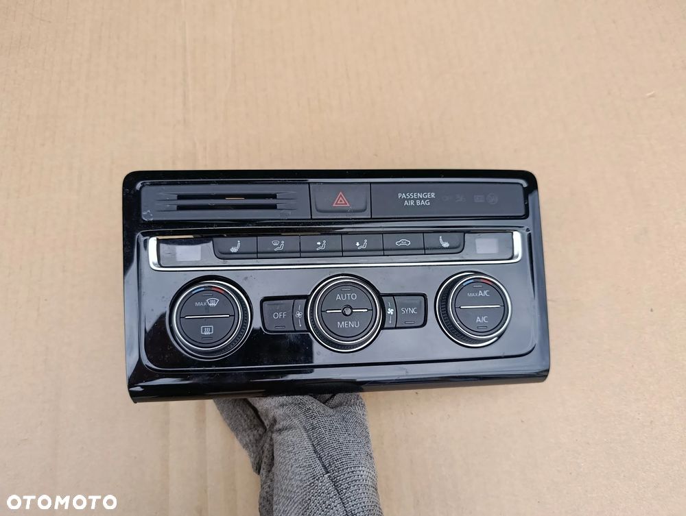 VW GOLF SPORTSVAN PANEL NAWIEWU KLIMATYZACJI 5G0907044CF - 1