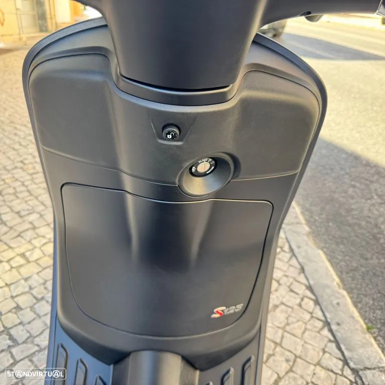Vespa Primavera 125 - 14