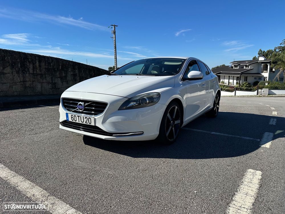 Volvo V40 D2 Momentum - 18
