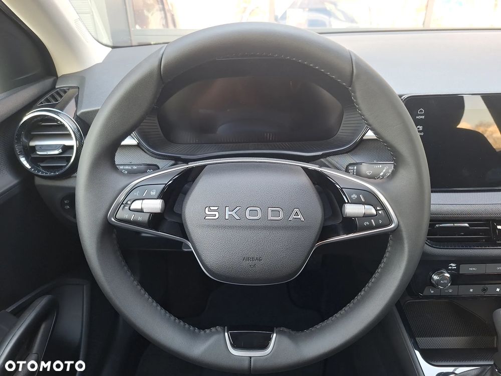 Skoda Fabia 1.0 TSI Drive DSG - 21