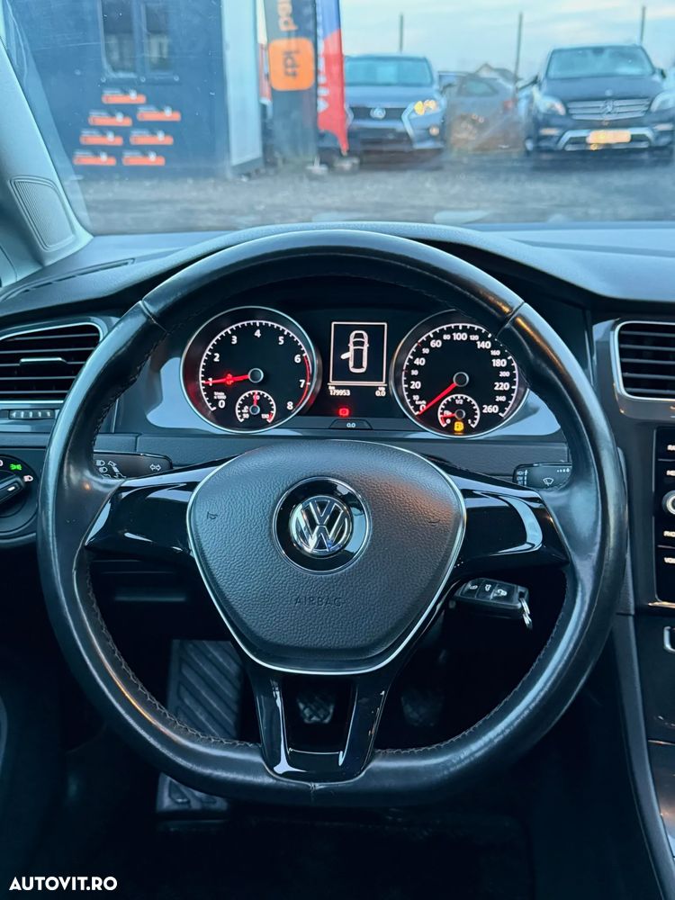 Volkswagen Golf 1.0 TSI OPF Comfortline - 10
